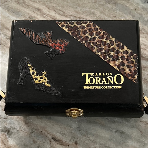 Vintage Cigar Box Purse - Picture 3 of 11